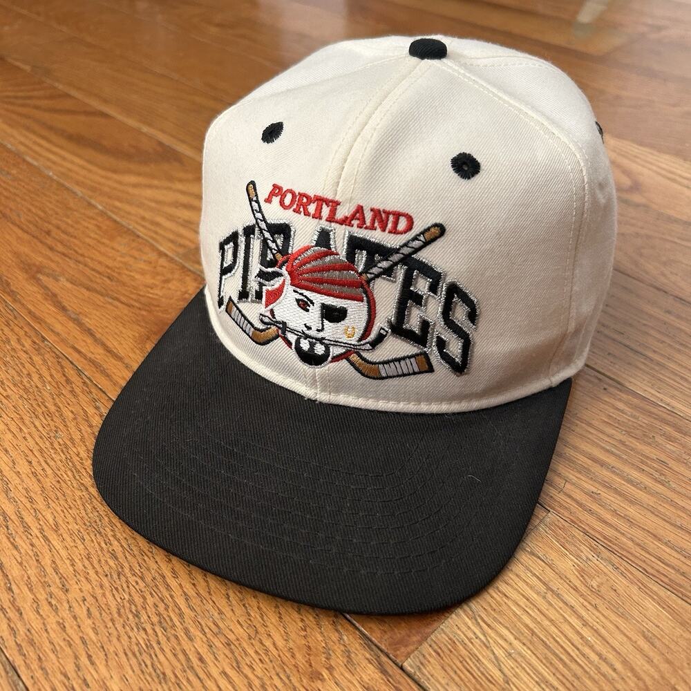 Vintage Portland Pirates Maine Hockey White Wool Fitted Hat 7 1/4
